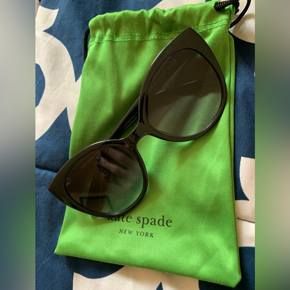 Kate Spade Samantha sunglasses - NEW! Never Worn!